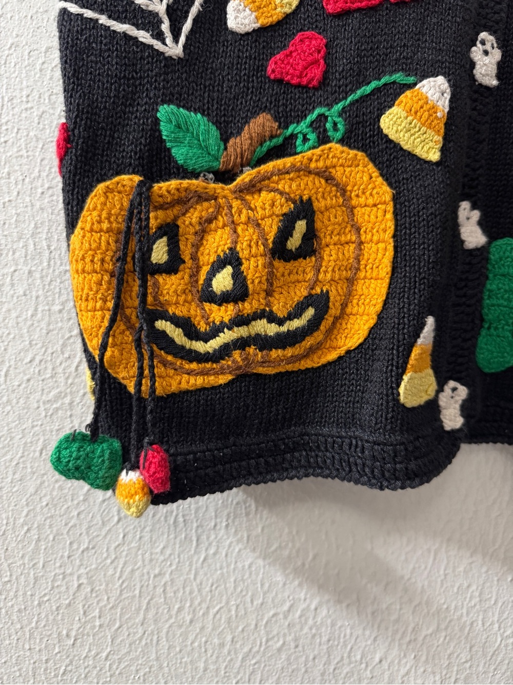 Vintage 90s Eagle’s Eye Handknit Halloween Vest - Picture 2 of 11